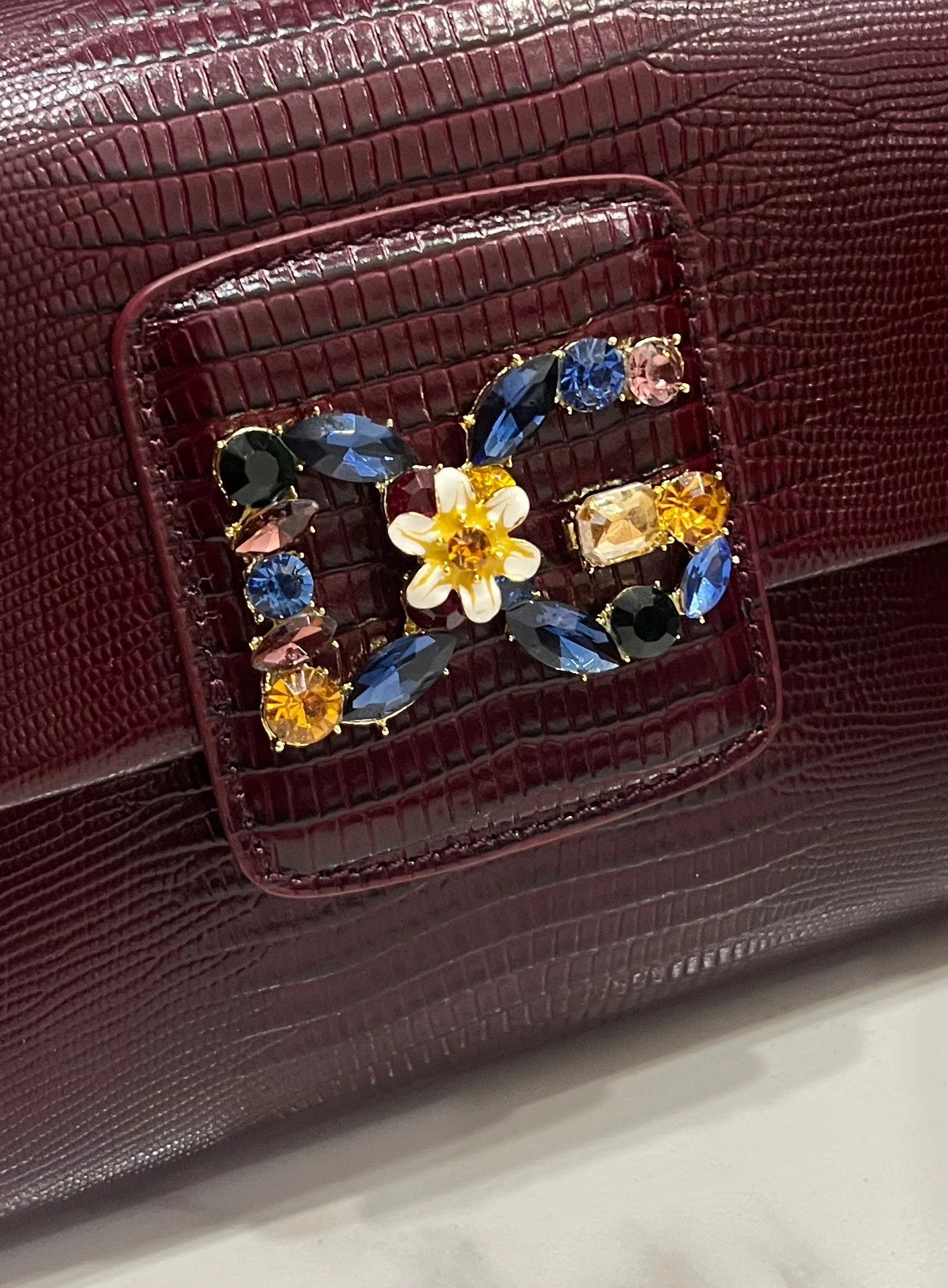 DOLCE & GABBANA Shoulder Bags Burgundy-Gold 25X13X7.5CM F7010066180 - Image 5