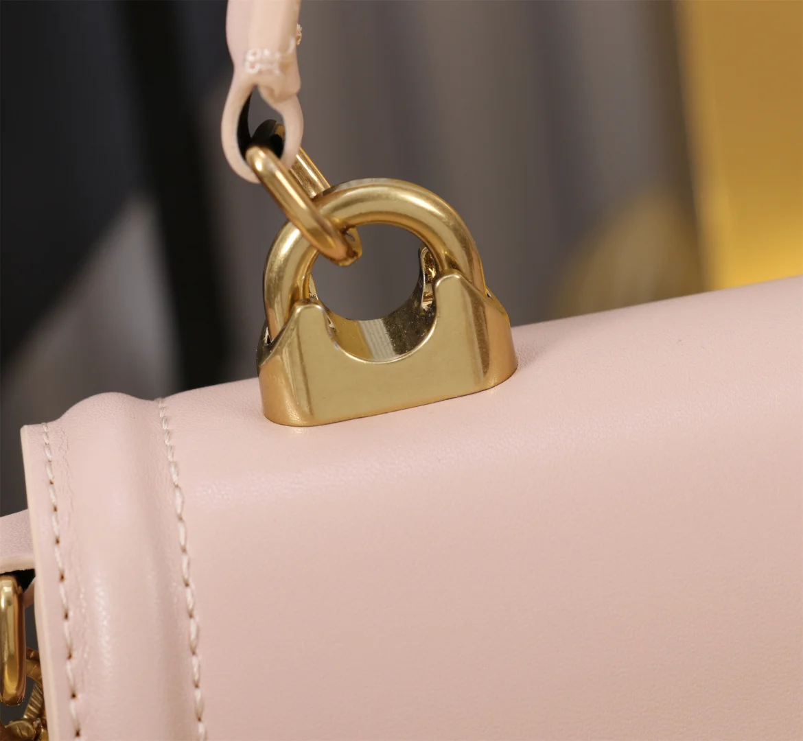 DOLCE & GABBANA Shoulder Bags Leather Pink-Gold 19X4.5X13CM D5010067240 - Image 7