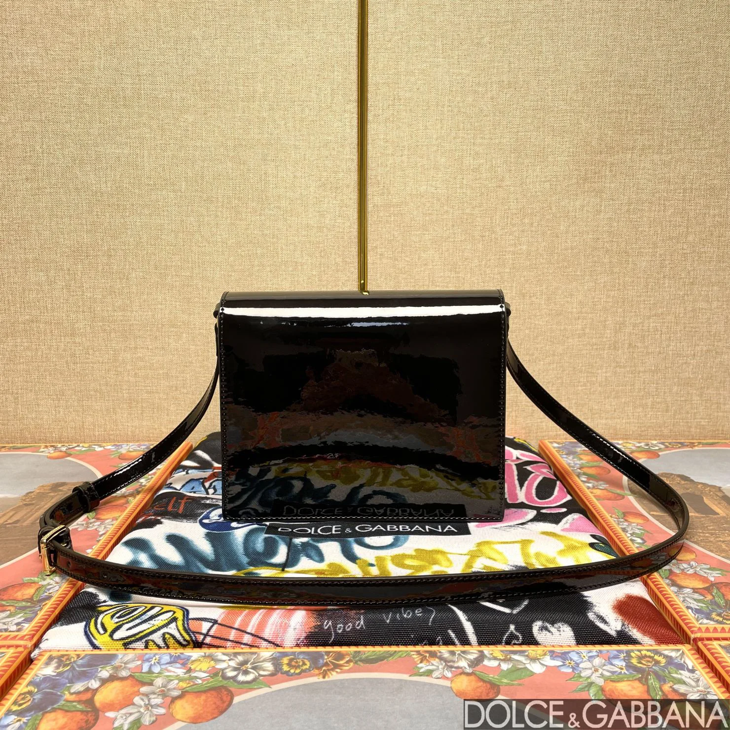 DOLCE & GABBANA Shoulder Bags Patent Calf Leather Black 16X20X5.5CM D5010067170 - Image 3