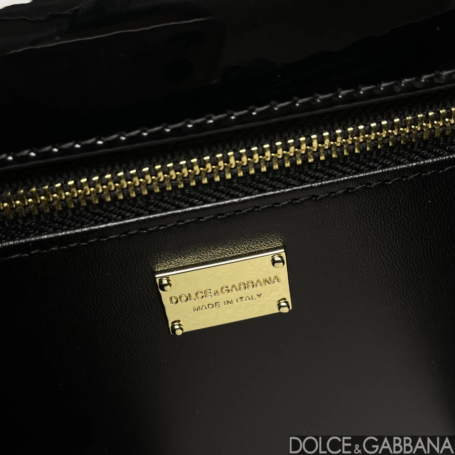 DOLCE & GABBANA Shoulder Bags Patent Calf Leather Black 16X20X5.5CM D5010067170 - Image 8