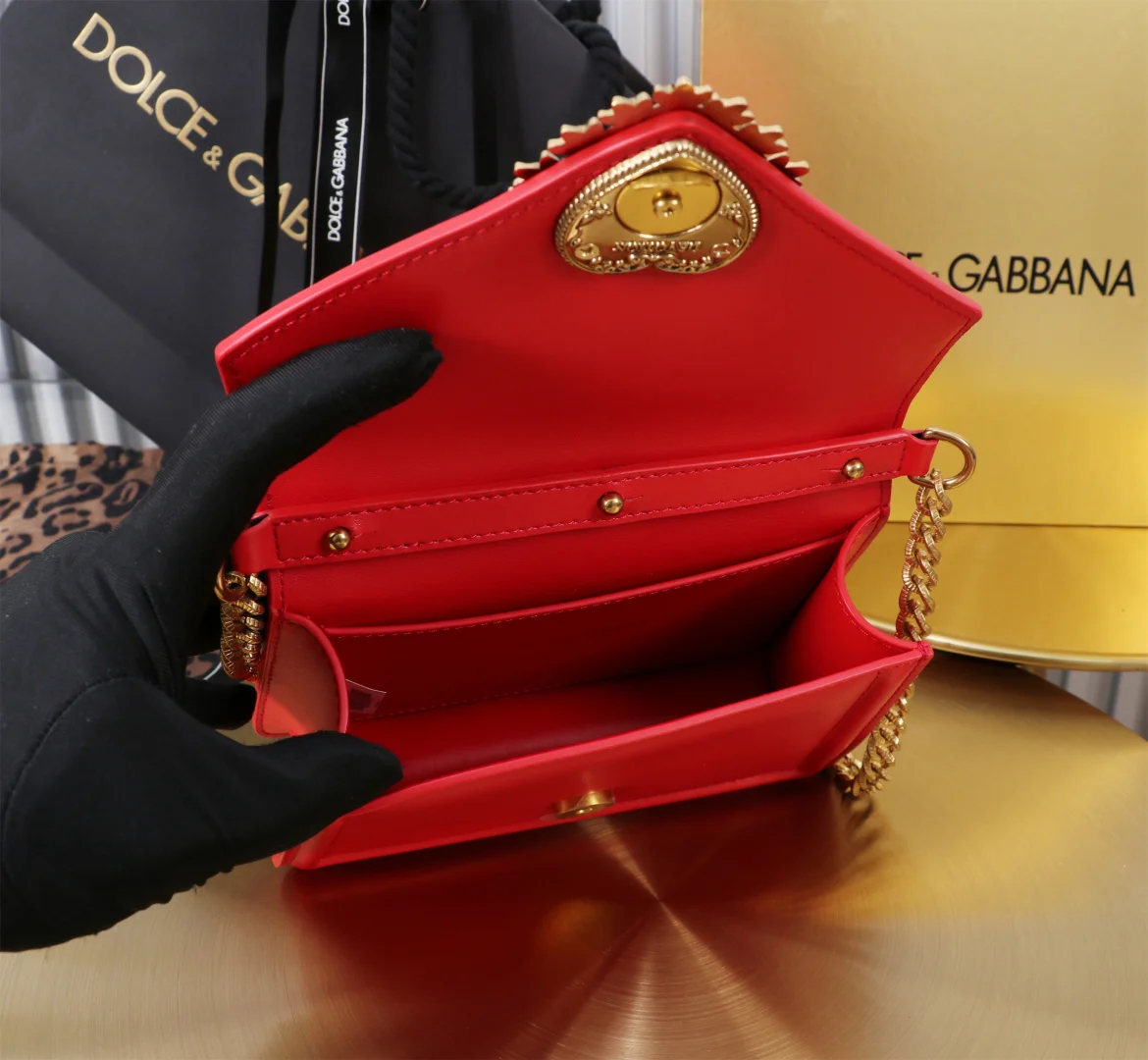DOLCE & GABBANA Shoulder Bags Red-Gold 19X4.5X13CM D5010067241 - Image 5