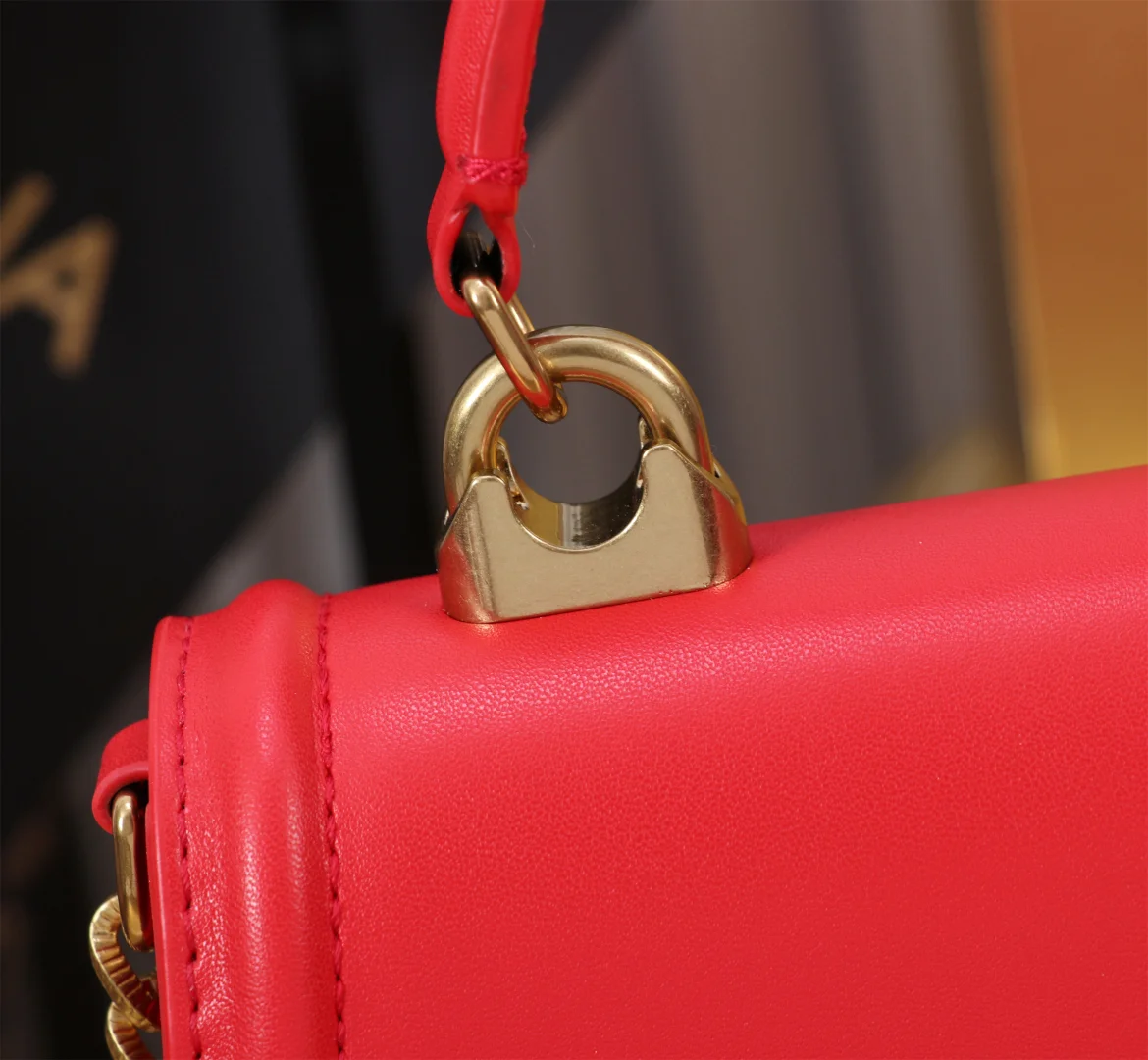 DOLCE & GABBANA Shoulder Bags Red-Gold 19X4.5X13CM D5010067241 - Image 7