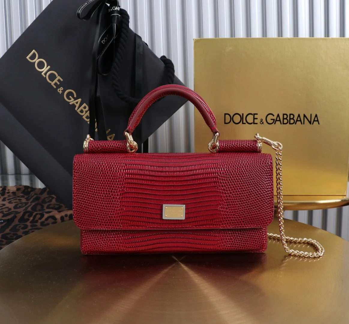 DOLCE & GABBANA Shoulder Bags Red-Gold 20X11X3CM E8010067145