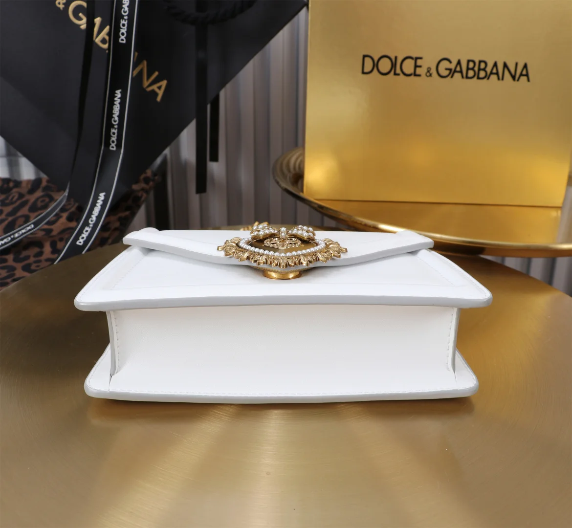 DOLCE & GABBANA Shoulder Bags Top-grain Leather White-Gold 19X4.5X13CM D5010067229 - Image 4