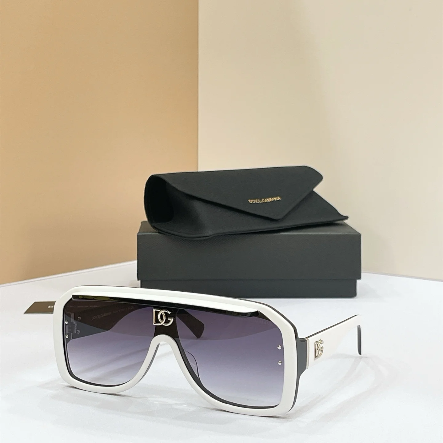DOLCE & GABBANA Sunglasses A3510072707 - Image 2
