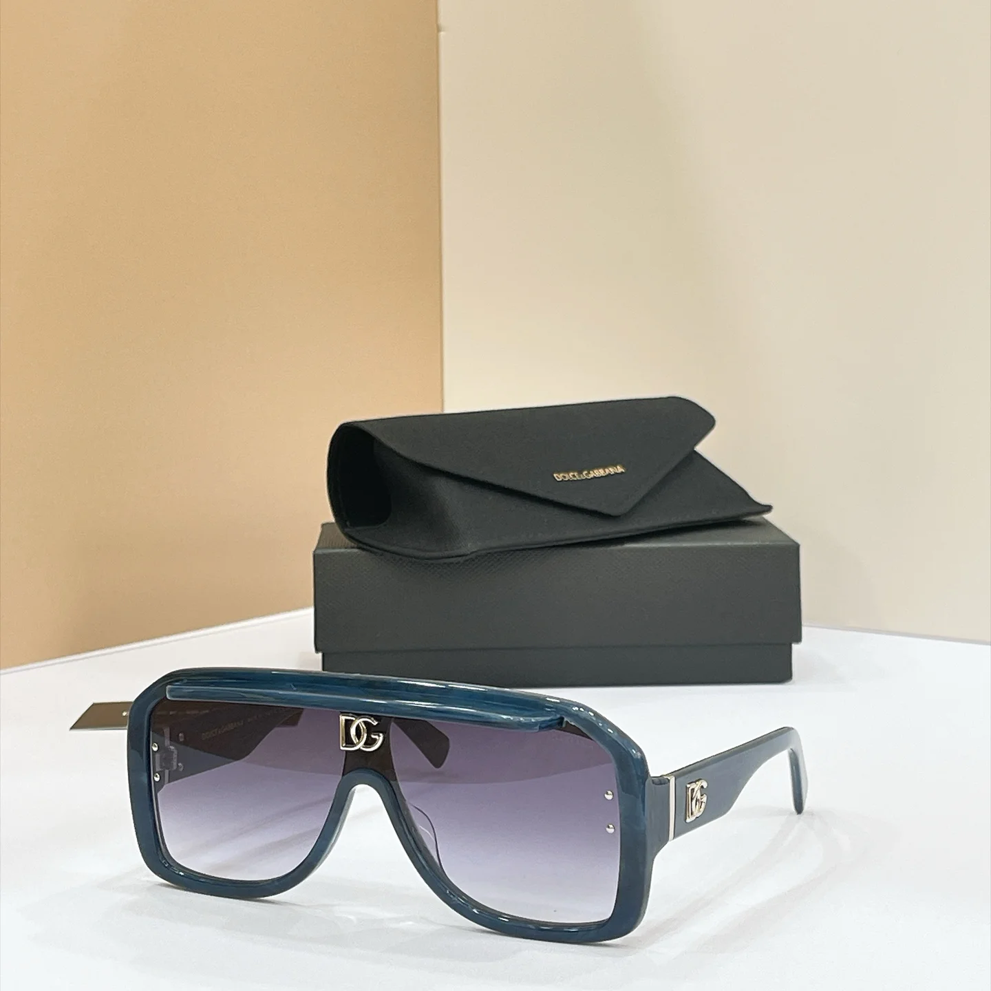 DOLCE & GABBANA Sunglasses A3510072707 - Image 6