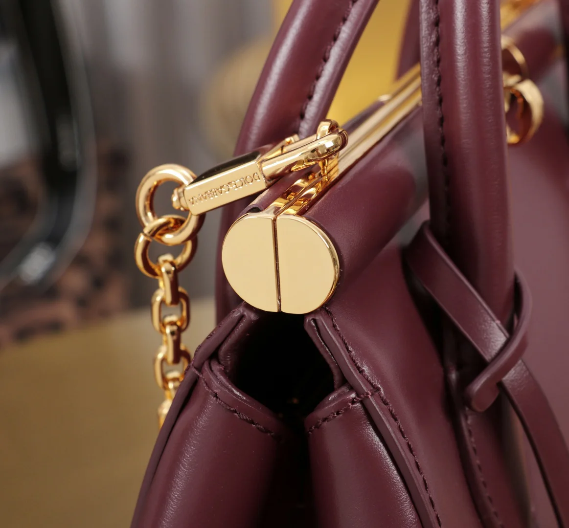 DOLCE & GABBANA Top Handle Bags Burgundy-Gold 19X13.5X7CM A19010066137 - Image 7
