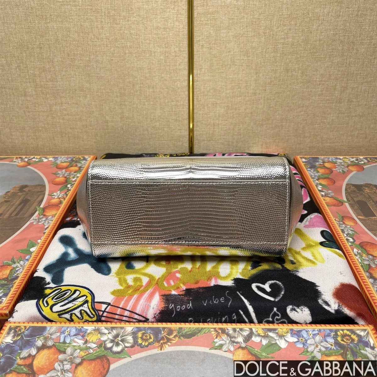 DOLCE & GABBANA Top Handle Bags Lizard Embossed Leather Silver 20X16X8CM H3010067183 - Image 4