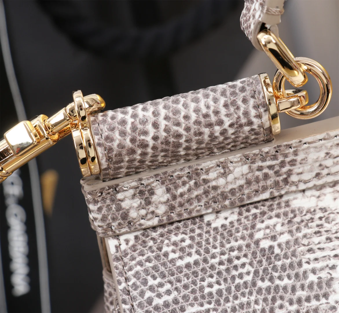 DOLCE & GABBANA Top Handle Bags Lizard Texture White-Gray 20X16X8CM H3010067189 - Image 7