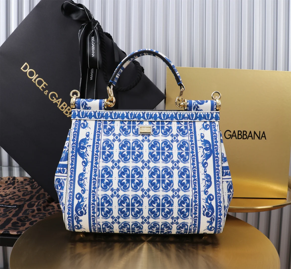 DOLCE & GABBANA Top Handle Bags White-Blue 25X12X20CM D0010066285 - Image 3