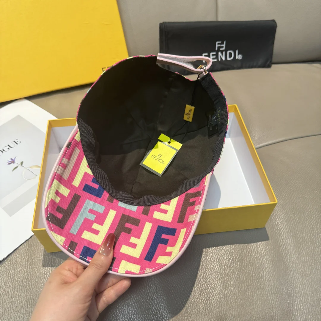 FENDI Caps Pink-Yellow-Blue-Brown F010070231 - Image 7