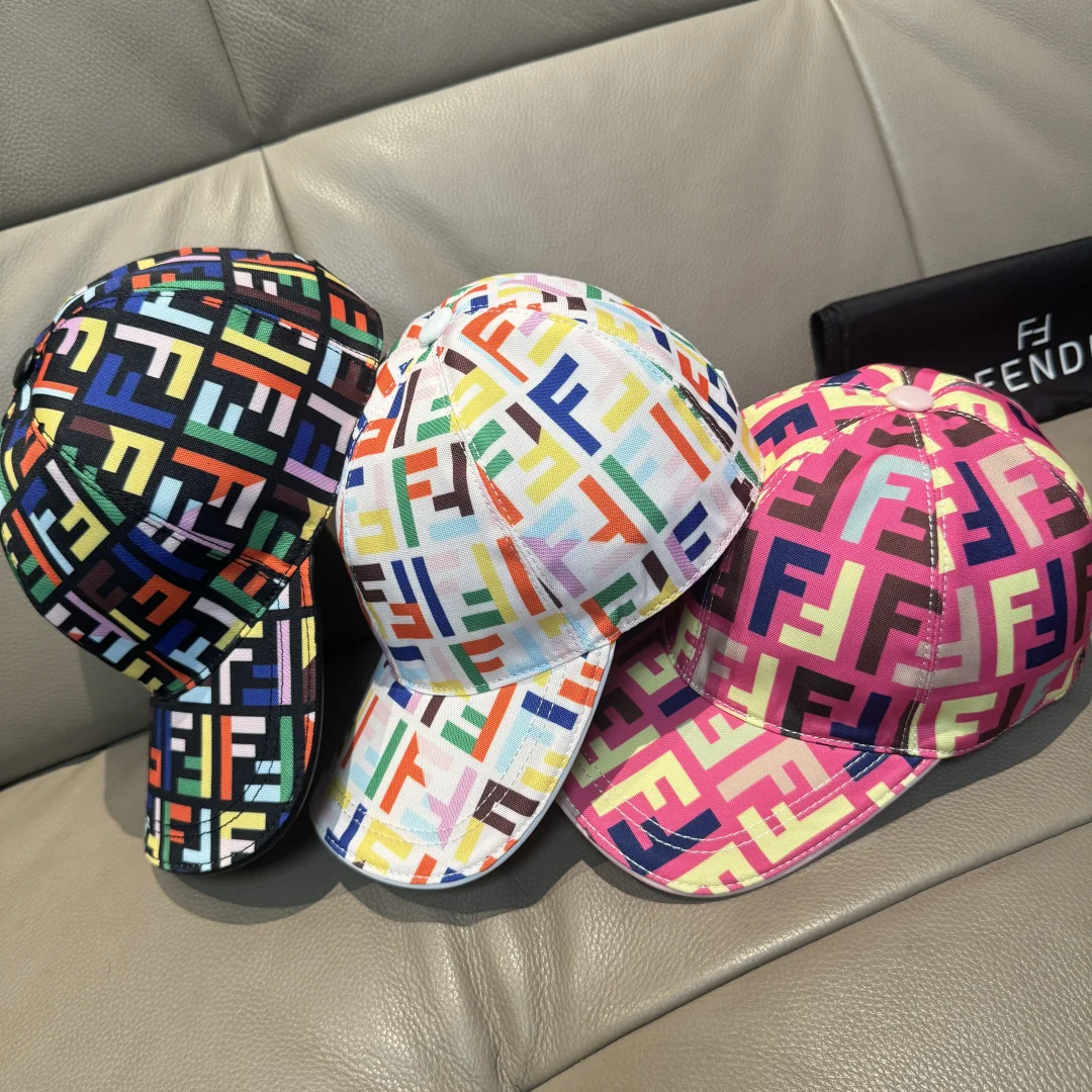 FENDI Caps Pink-Yellow-Blue-Brown F010070231 - Image 9