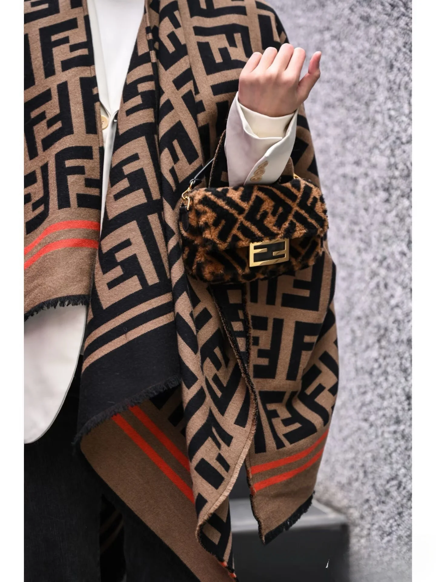FENDI Scarves Brown-Black A9510071165 - Image 6
