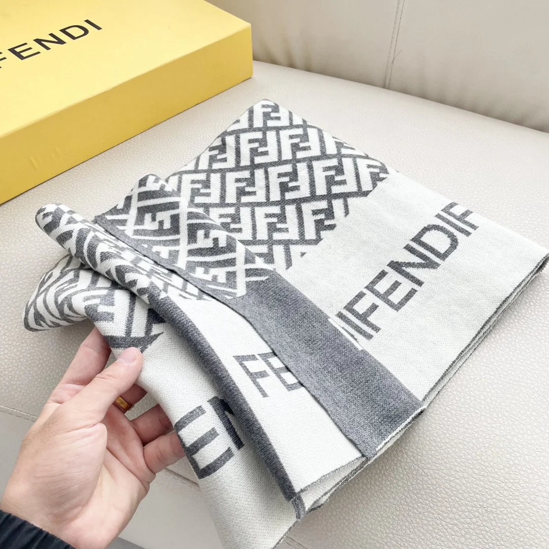 FENDI Scarves Cashmere White-Gray One Size A2010070744 - Image 5