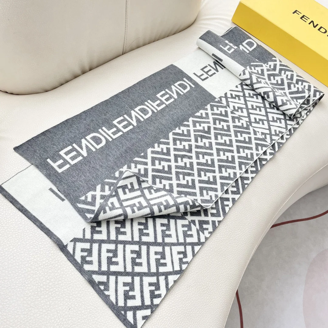 FENDI Scarves Cashmere White-Gray One Size A2010070744 - Image 7