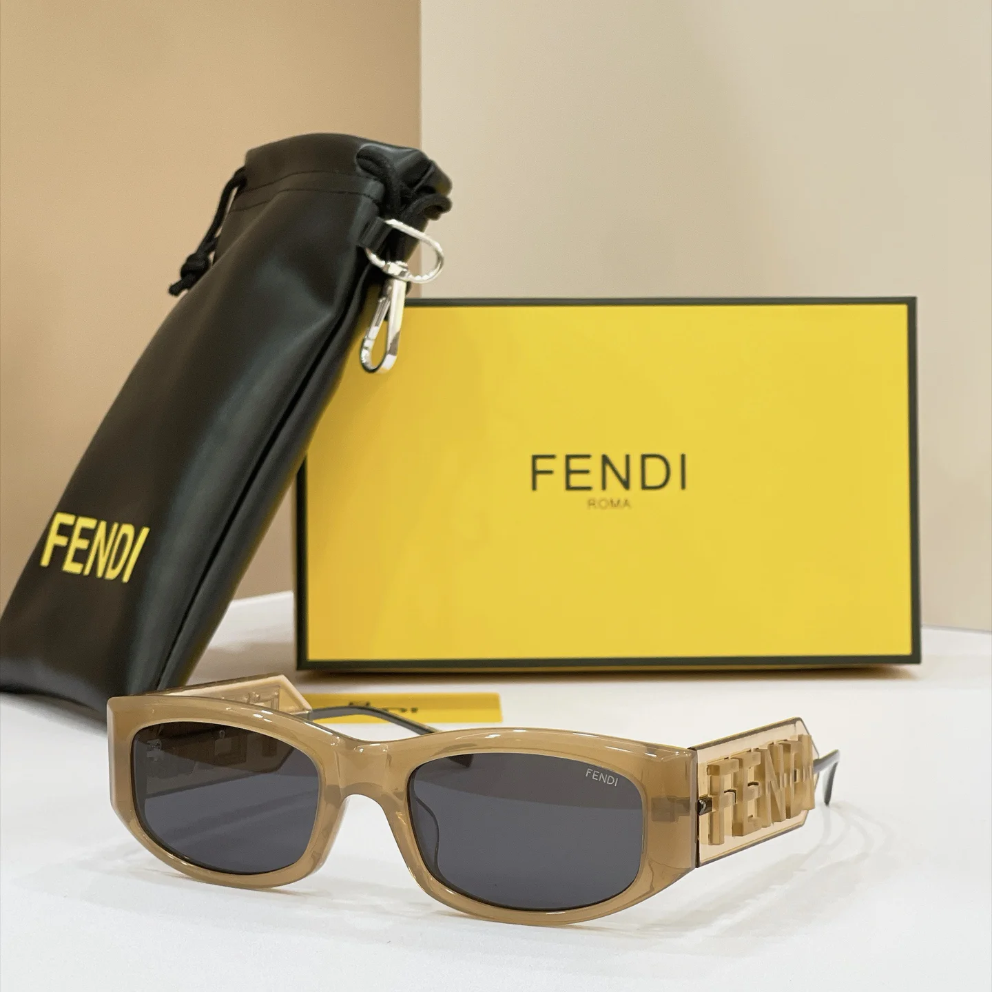 FENDI Sunglasses A1510072703 - Image 3