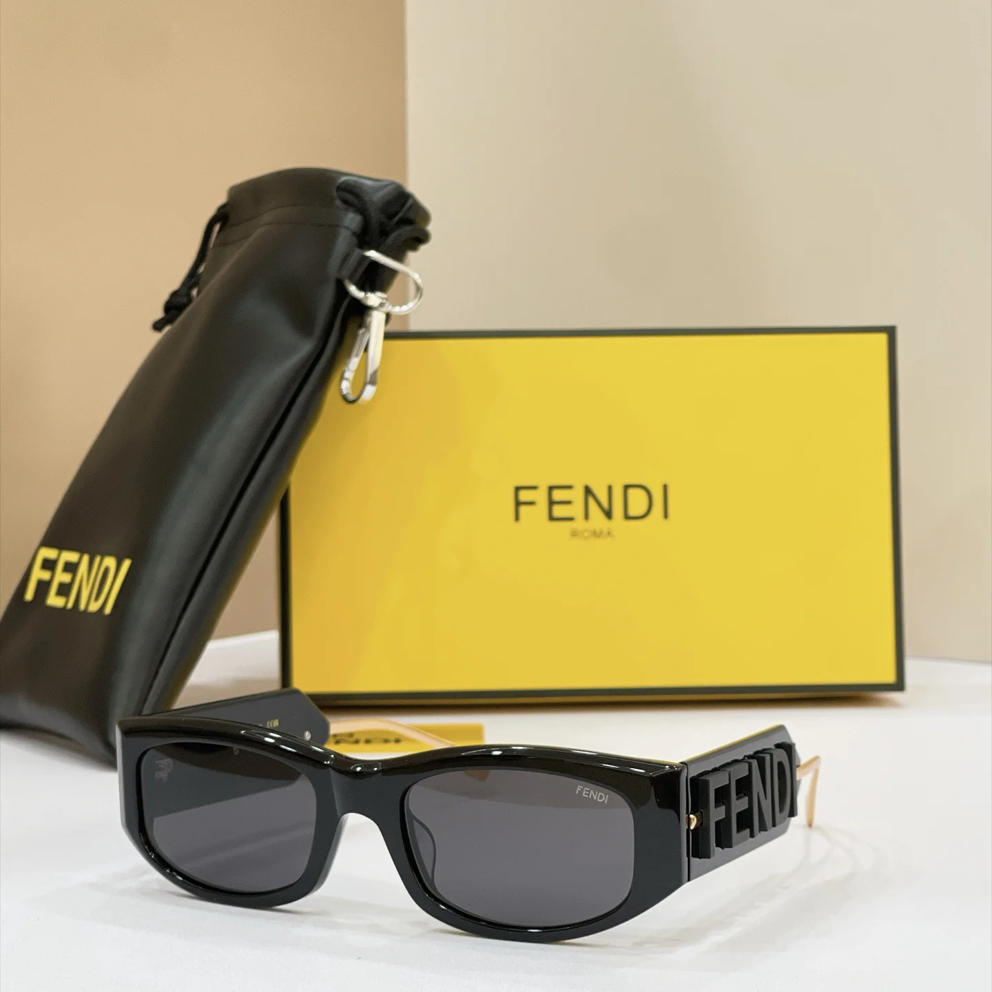 FENDI Sunglasses A1510072703 - Image 5