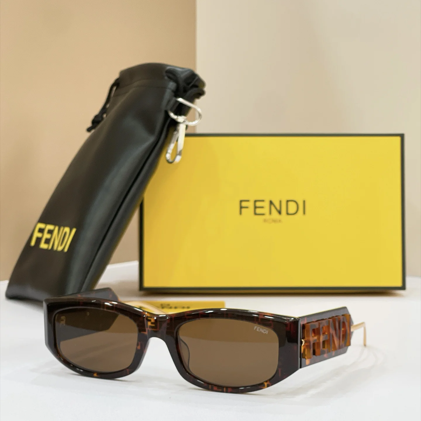 FENDI Sunglasses A1510072703 - Image 6
