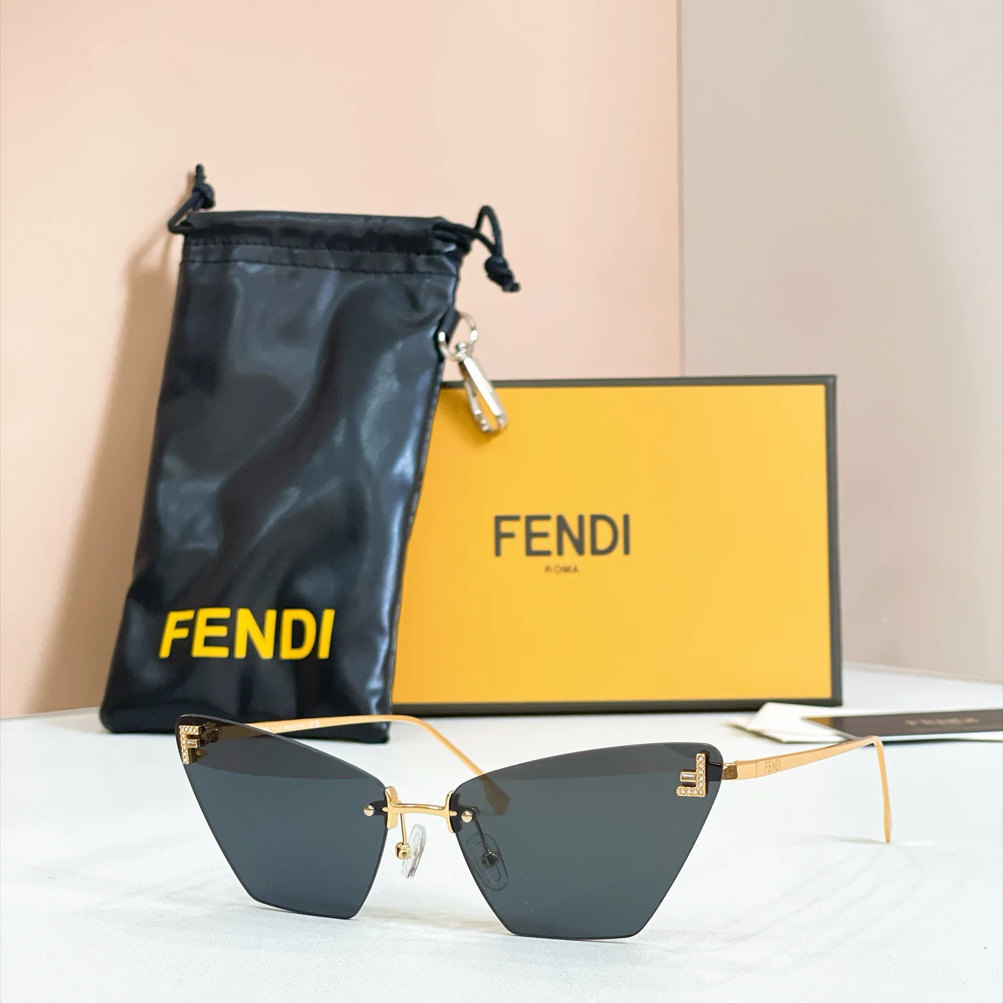 FENDI Sunglasses A3510071034 - Image 3