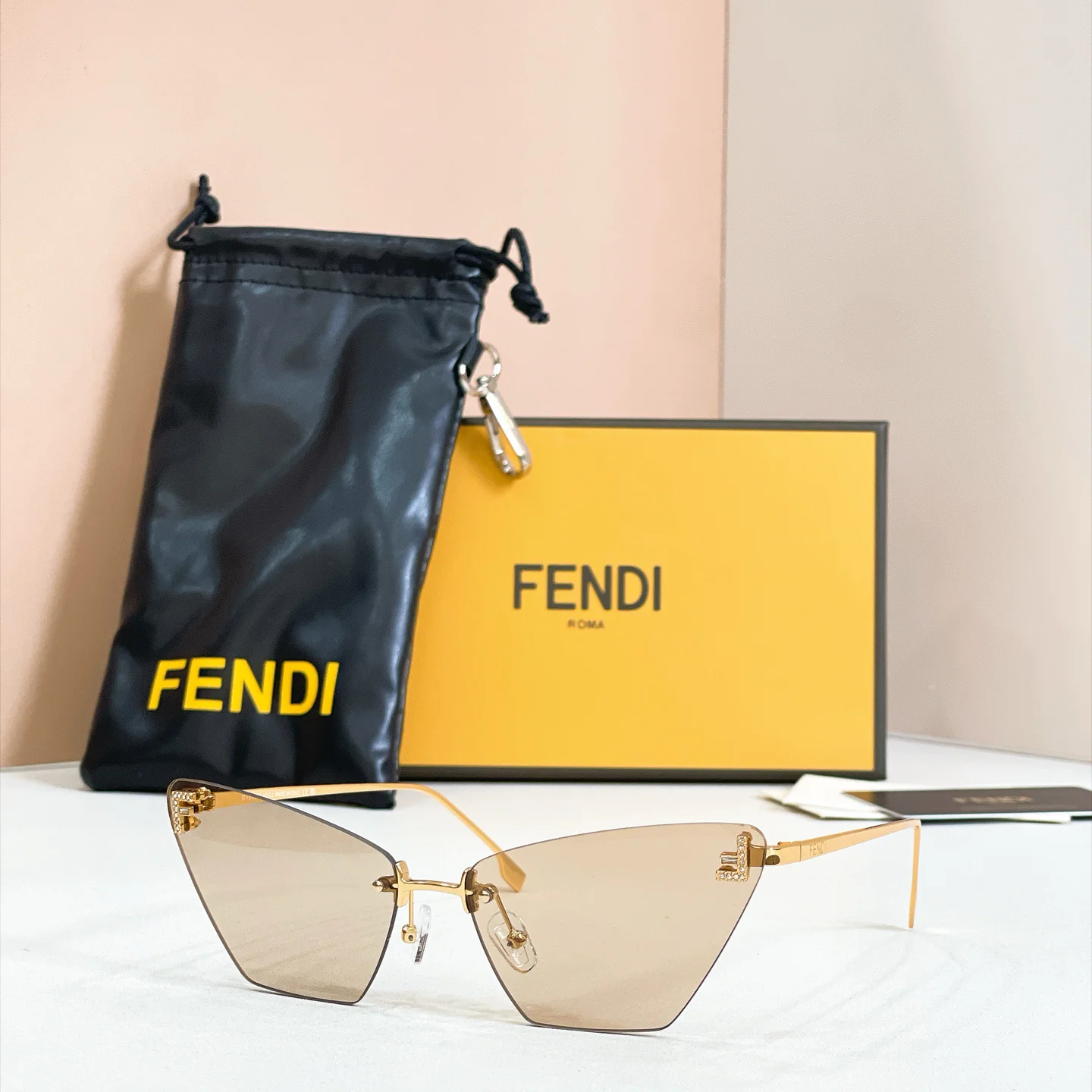 FENDI Sunglasses A3510071034 - Image 6