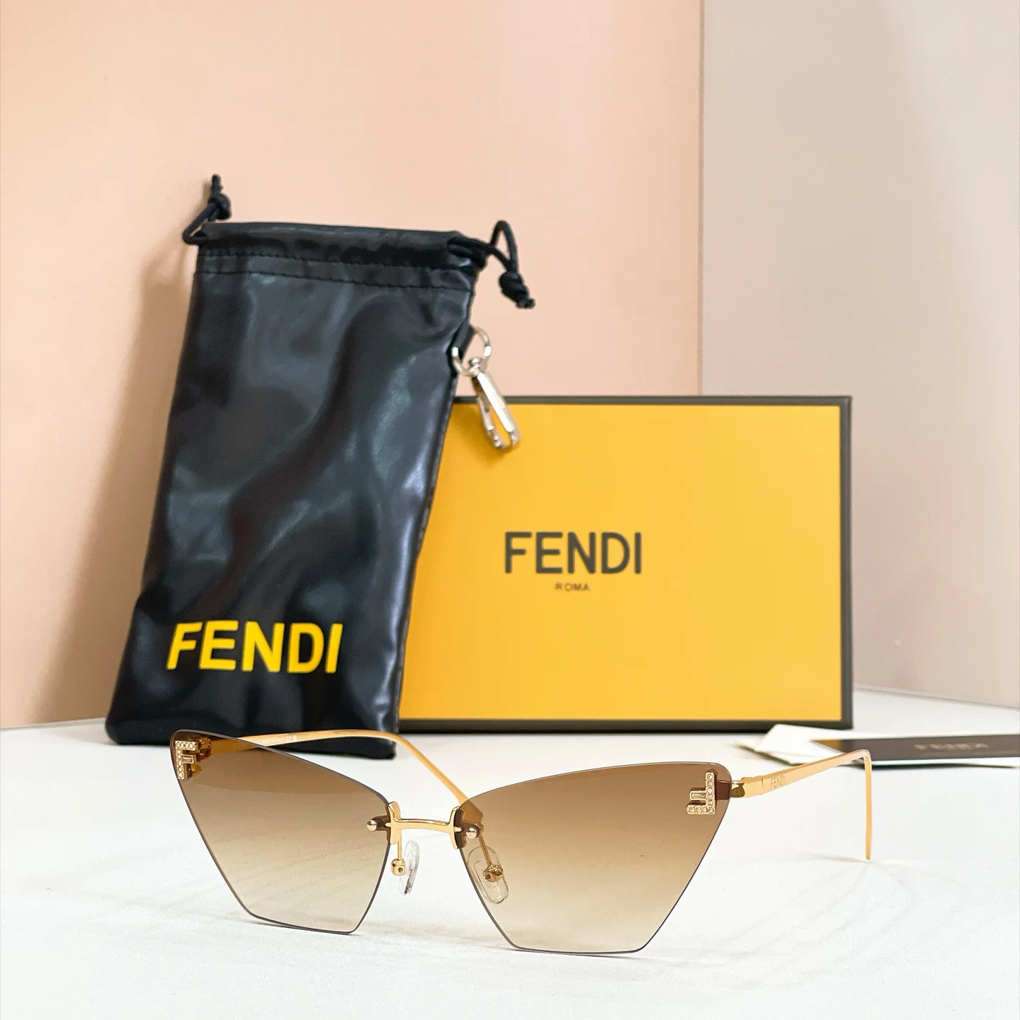 FENDI Sunglasses A3510071034 - Image 8