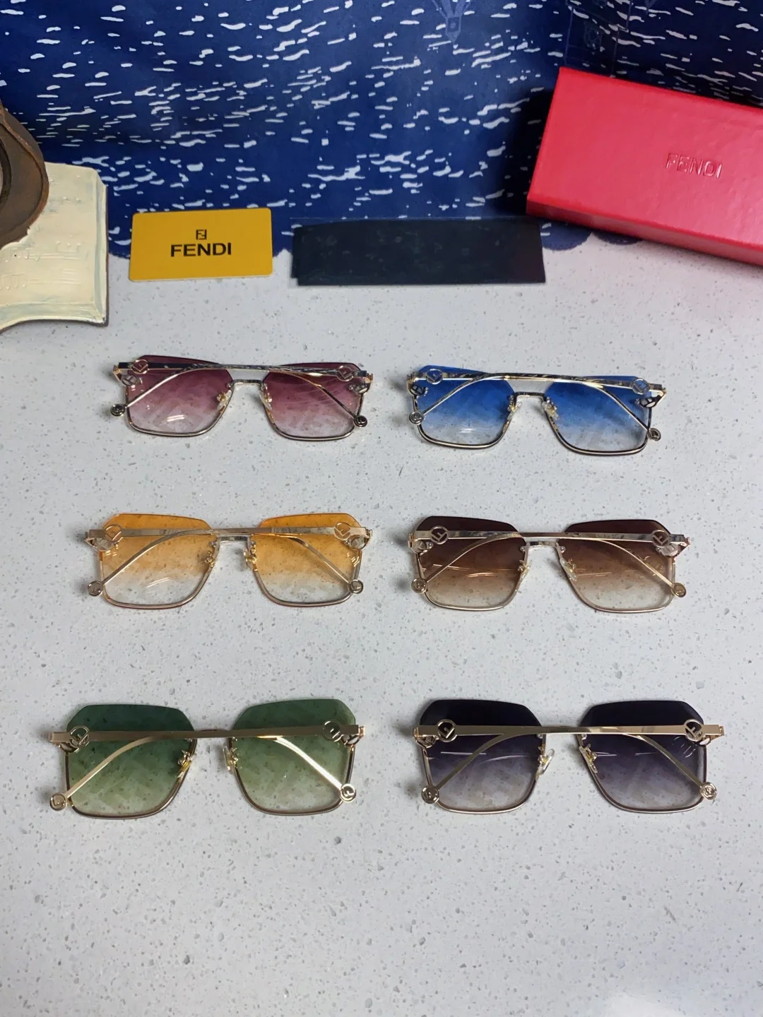 FENDI Sunglasses H010072858 - Image 2