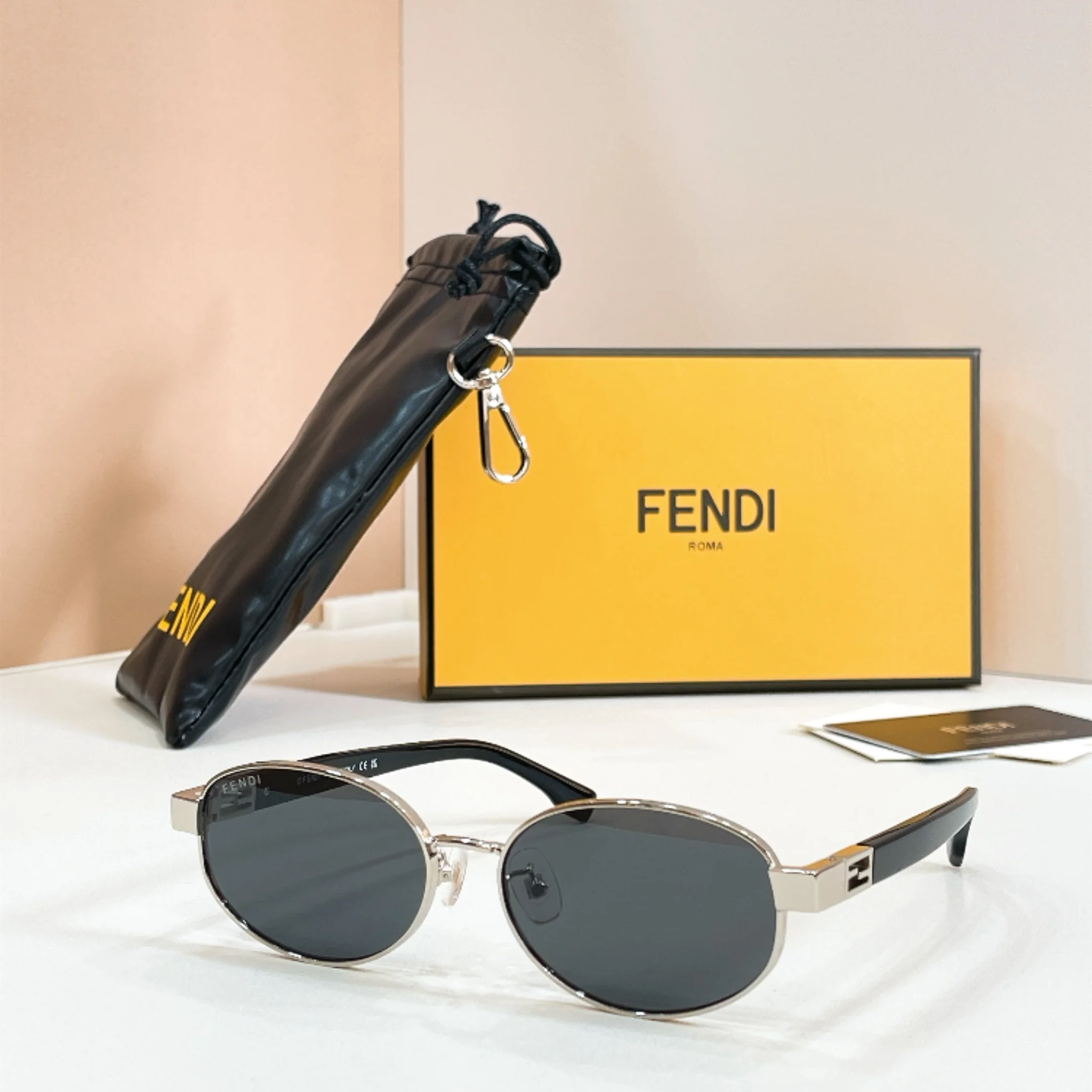 FENDI Sunglasses I510070503 - Image 4