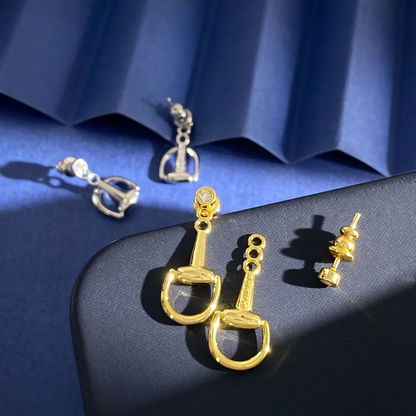 GUCCI Earrings Brass E010050106 - Image 5