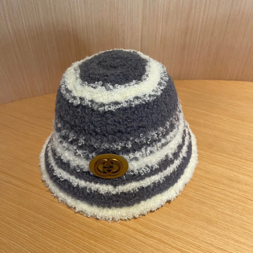 GUCCI Hats Gray-White F510072427 - Image 3