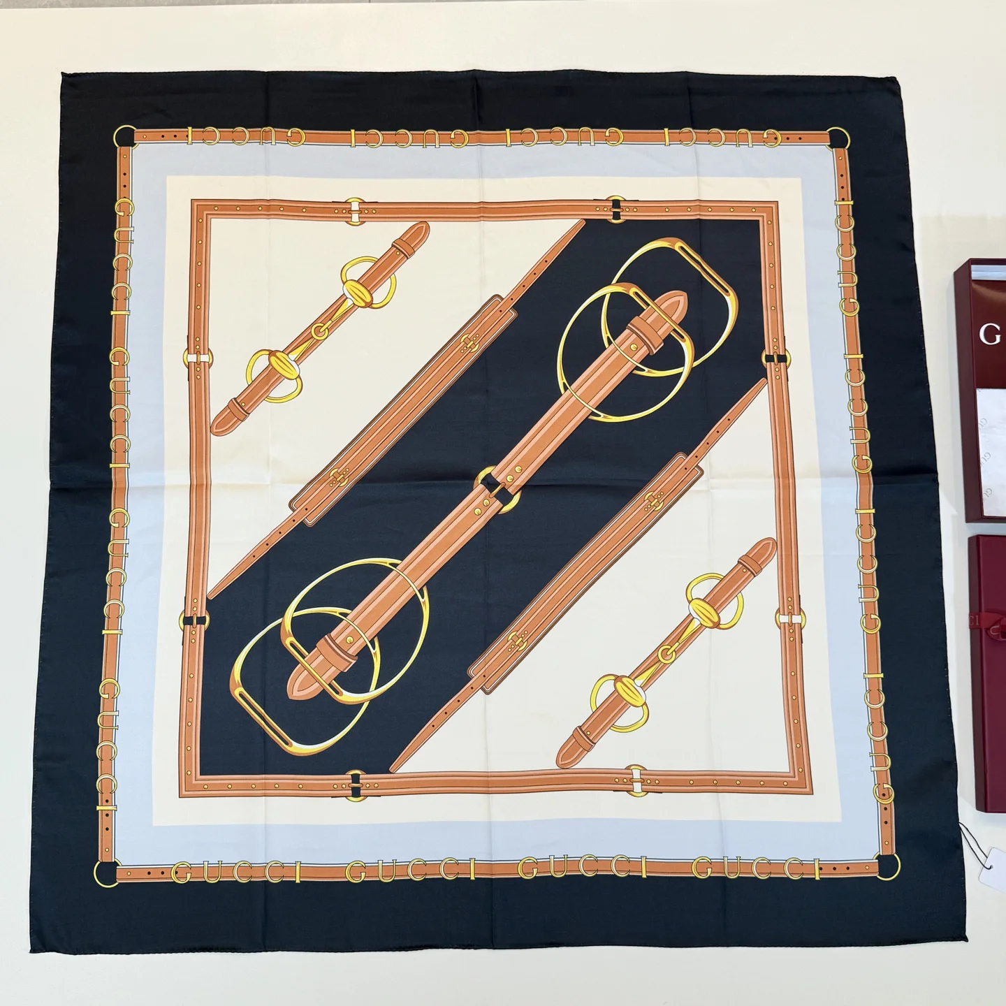 GUCCI Scarves Silk Black-Brown-Gold-White 90X90 A1510073037