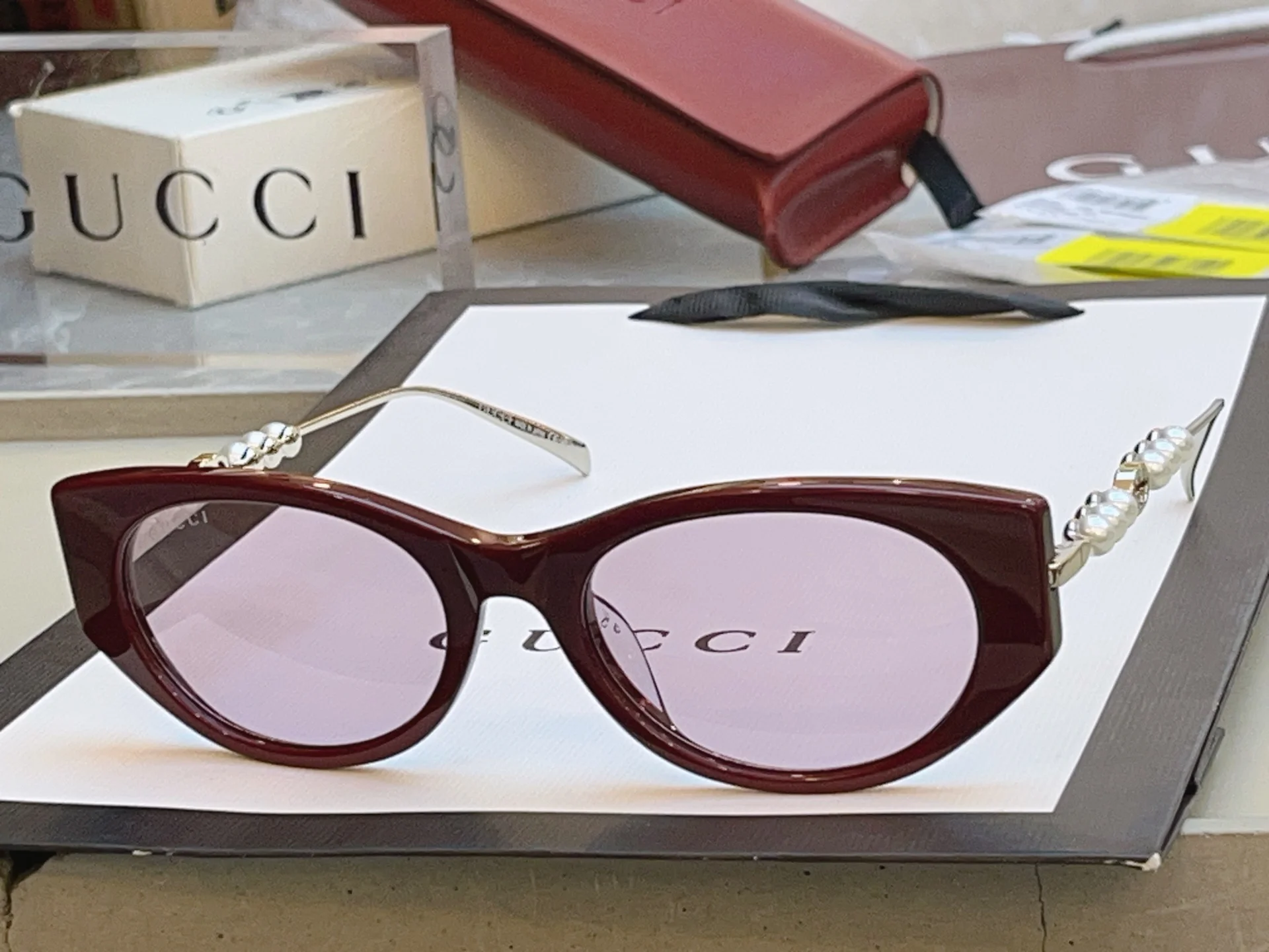 GUCCI Sunglasses A2510070600 - Image 2