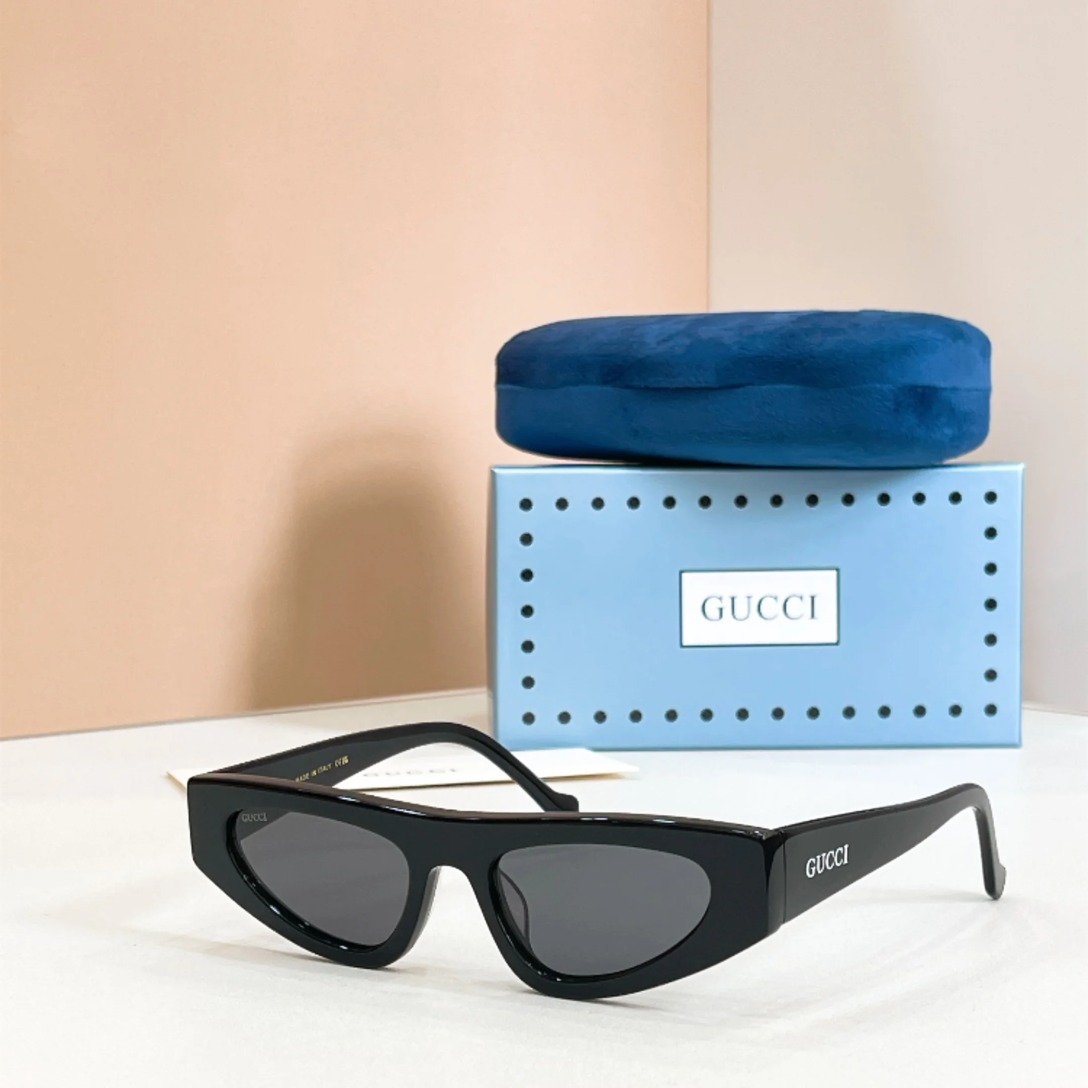GUCCI Sunglasses A3510070183