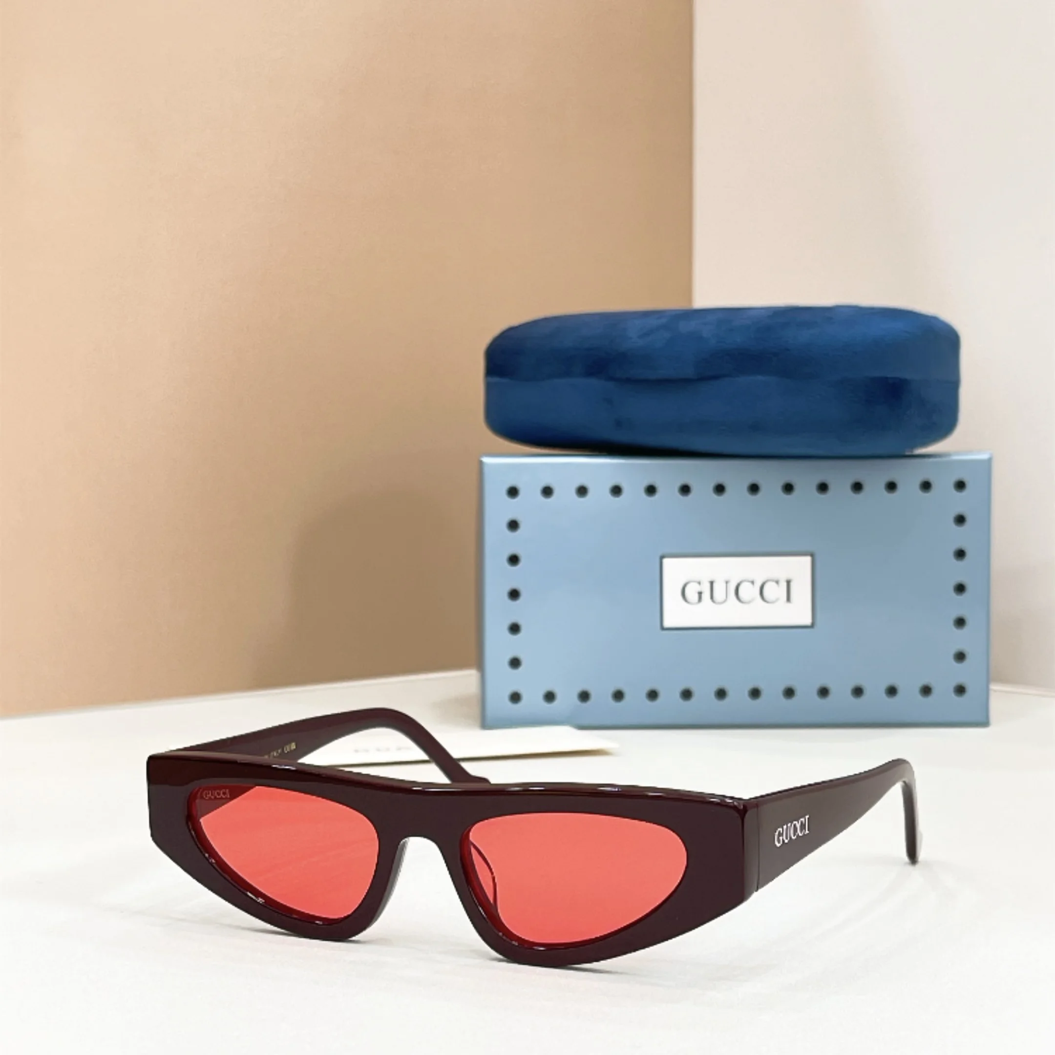 GUCCI Sunglasses A3510070183 - Image 4