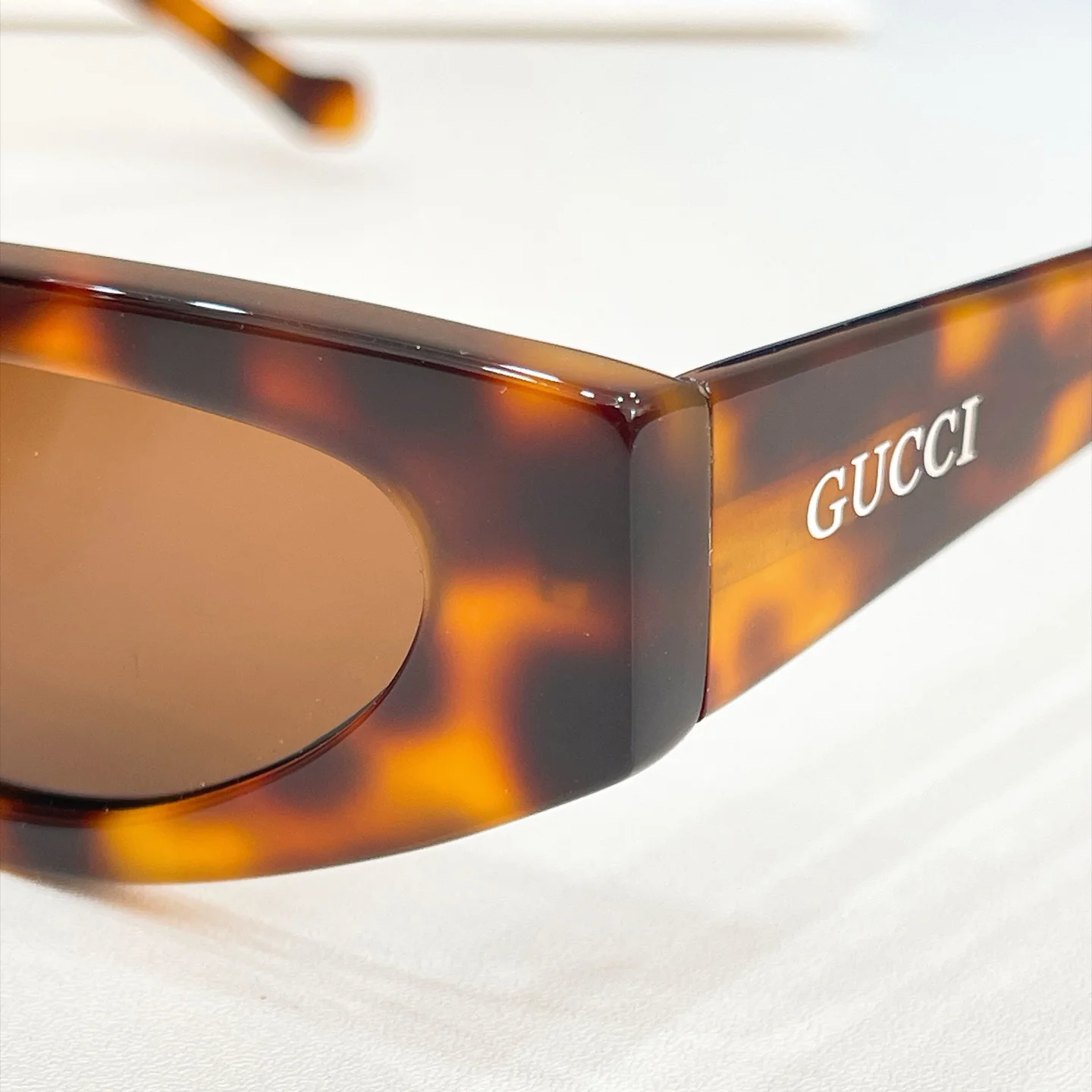 GUCCI Sunglasses A3510070183 - Image 7