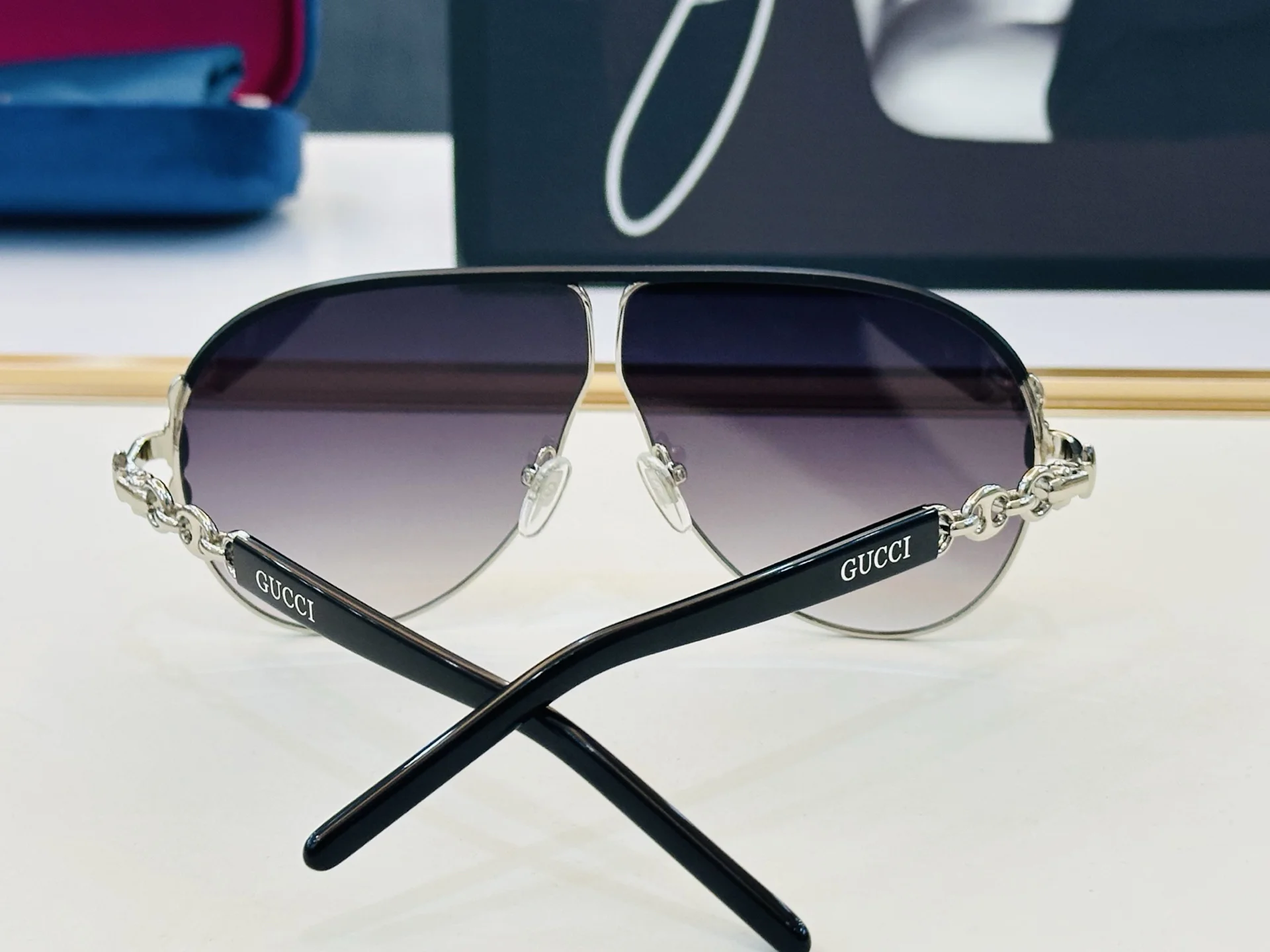GUCCI Sunglasses A3510070474 - Image 8