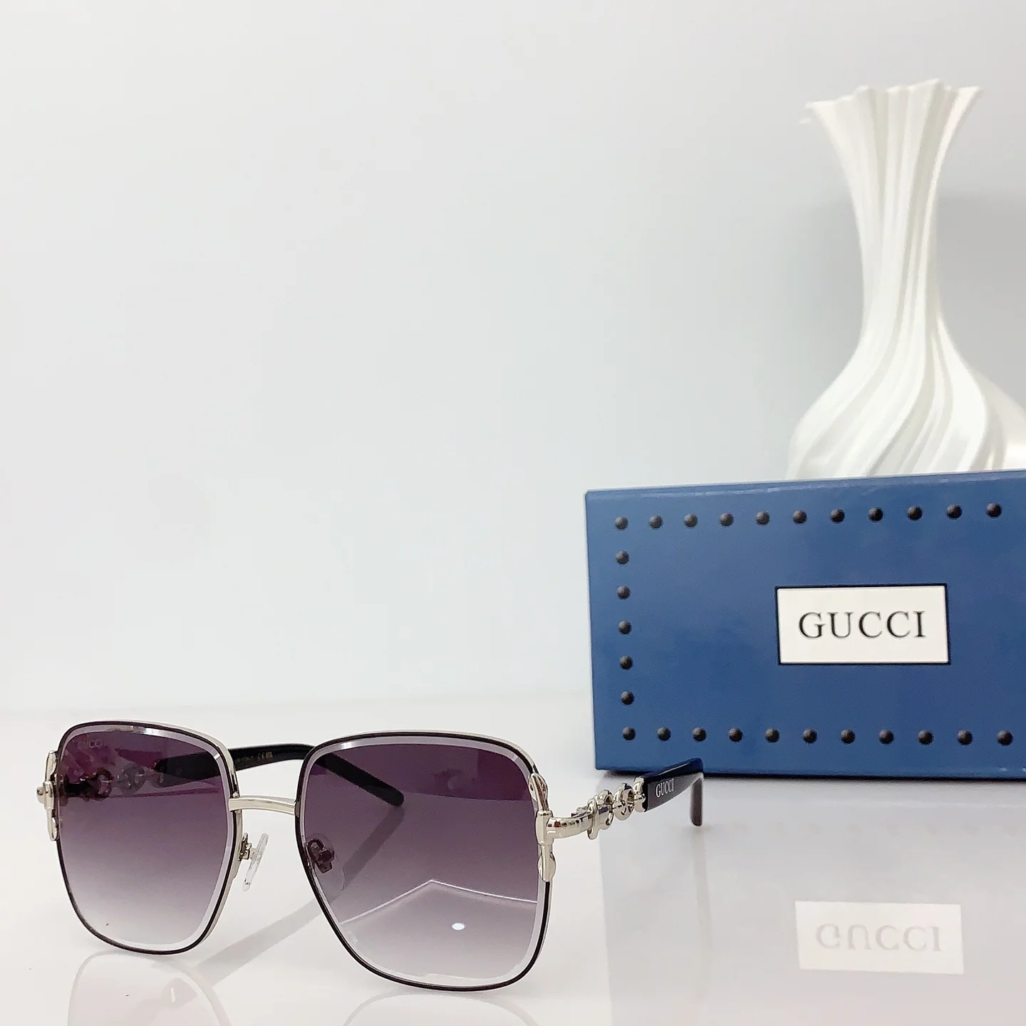 GUCCI Sunglasses A3510070578 - Image 4