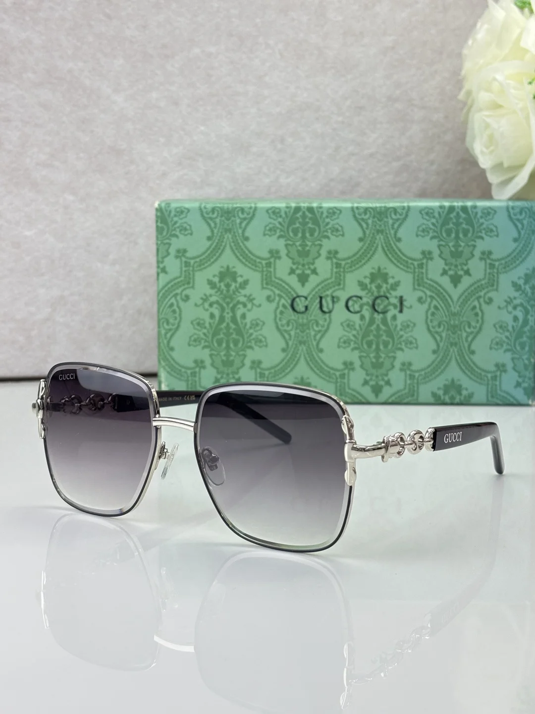 GUCCI Sunglasses A3510070597 - Image 6