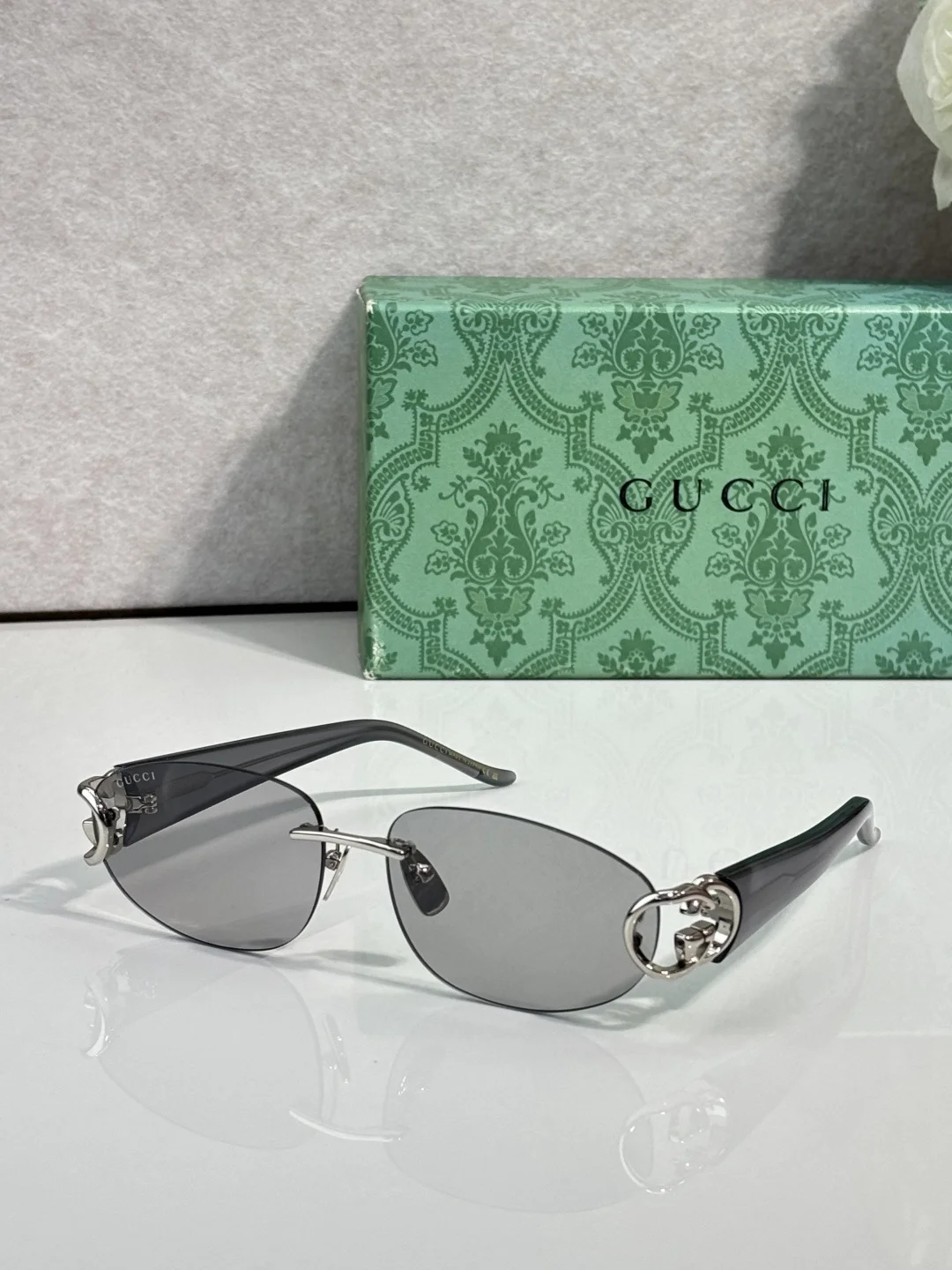 GUCCI Sunglasses A3510071375 - Image 2