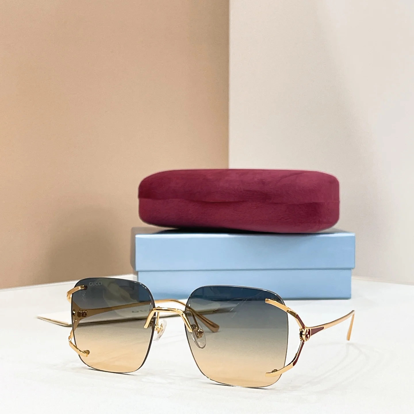 GUCCI Sunglasses A3510071381 - Image 3