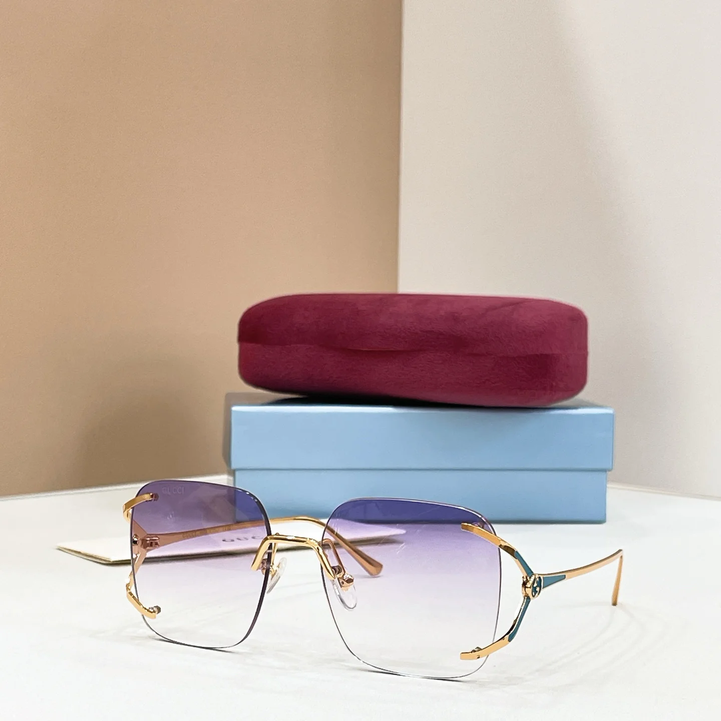 GUCCI Sunglasses A3510071381 - Image 4