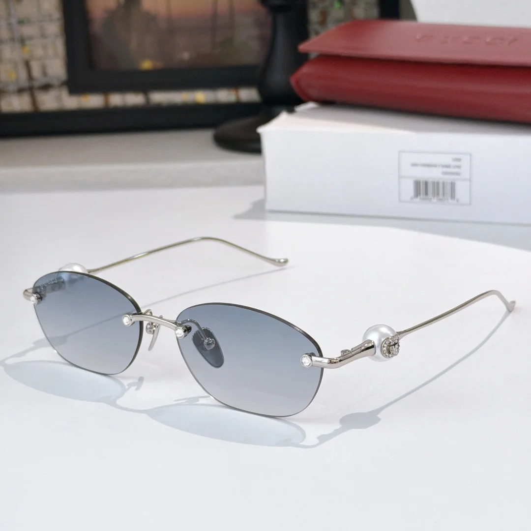 GUCCI Sunglasses A3510072290 - Image 2