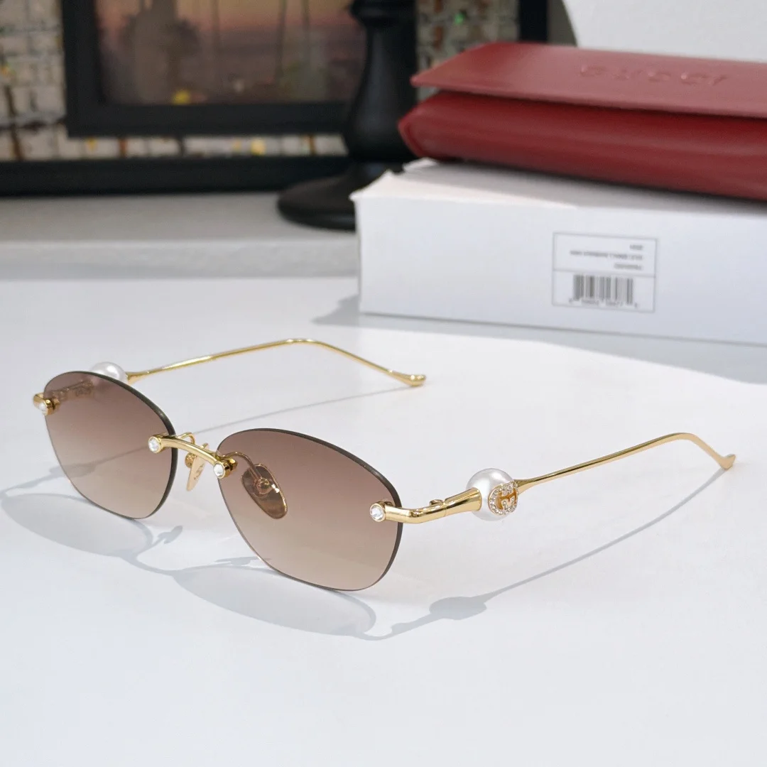 GUCCI Sunglasses A3510072290 - Image 3