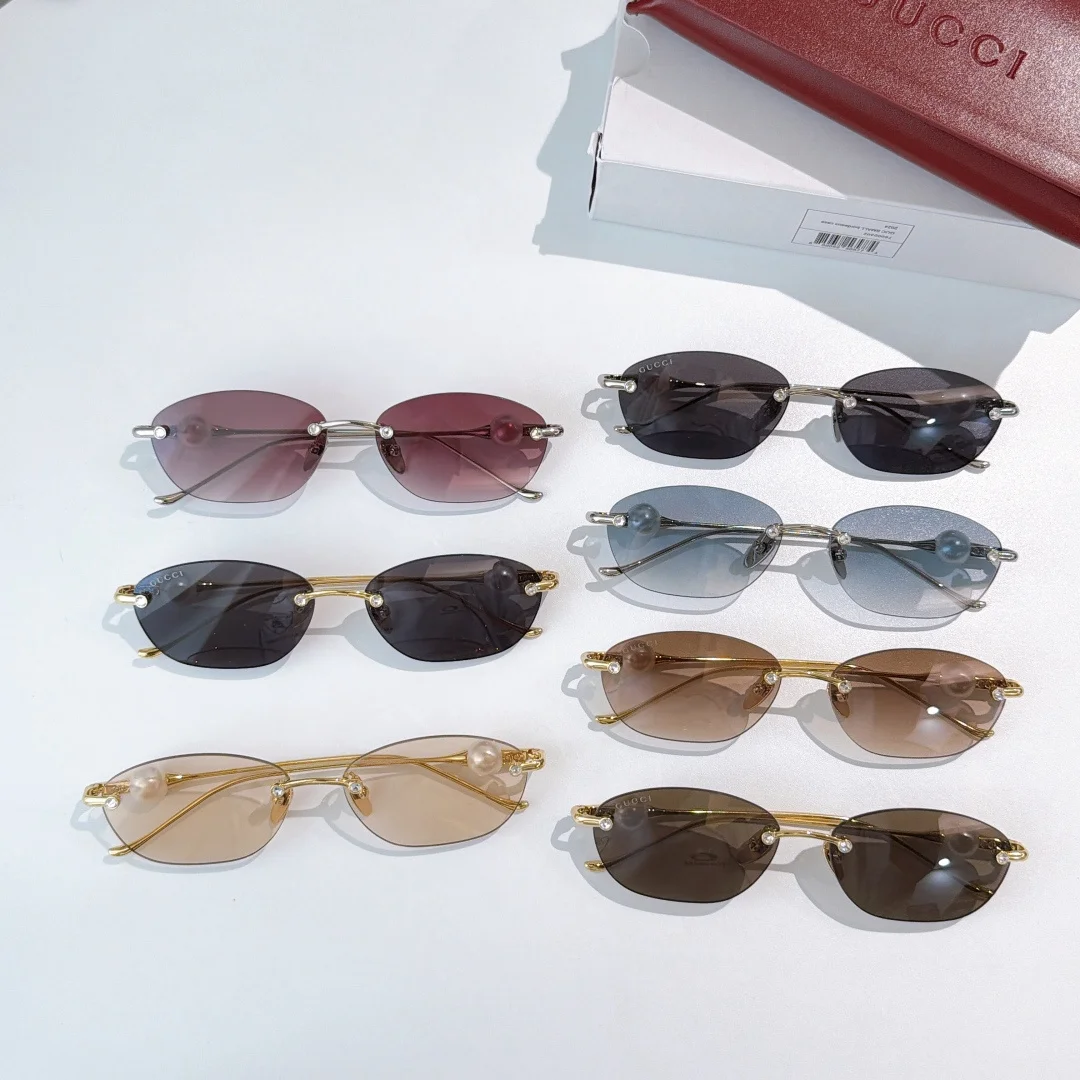 GUCCI Sunglasses A3510072290 - Image 9
