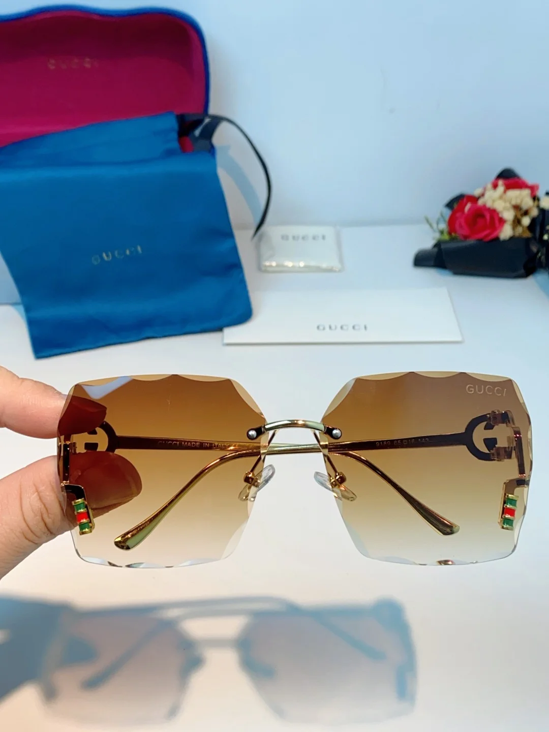 GUCCI Sunglasses G010071857 - Image 7