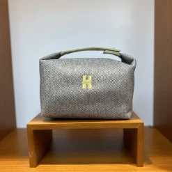 Alternative view of HERMES Bucket Bags Gray-Gold C8010063272