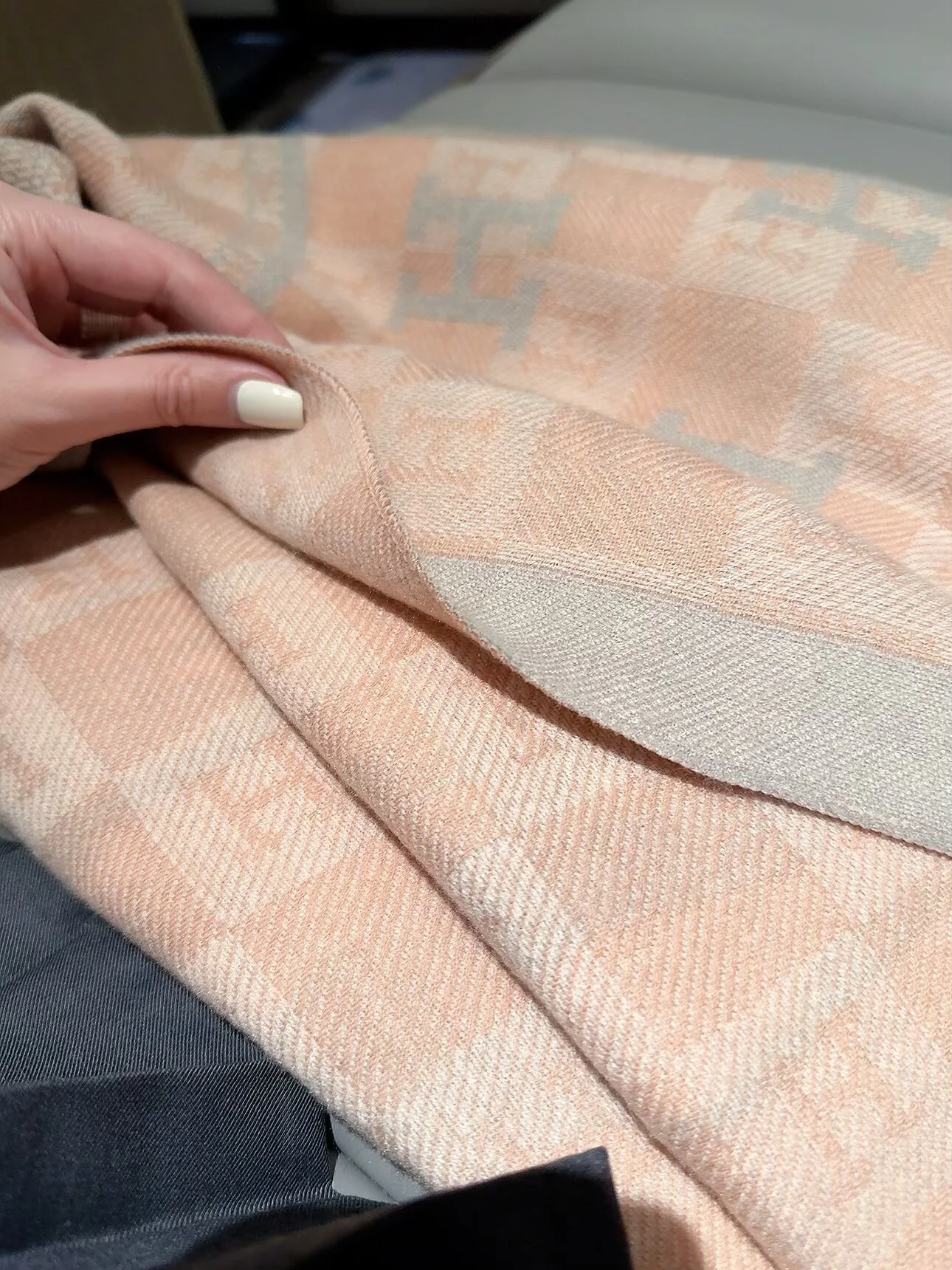 HERMES Scarves Cashmere Peach-Gray One Size D510070122 - Image 4