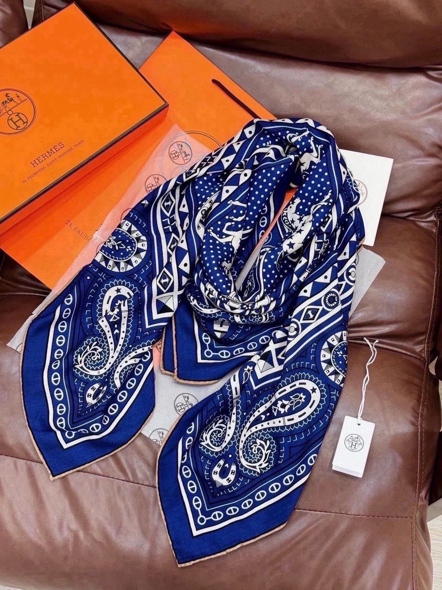 HERMES Scarves Cashmere Silk Blue-White 140CM_140CM B0510072961 - Image 5