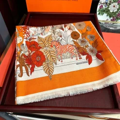 Alternative view of HERMES Scarves Orange-White A8510071188