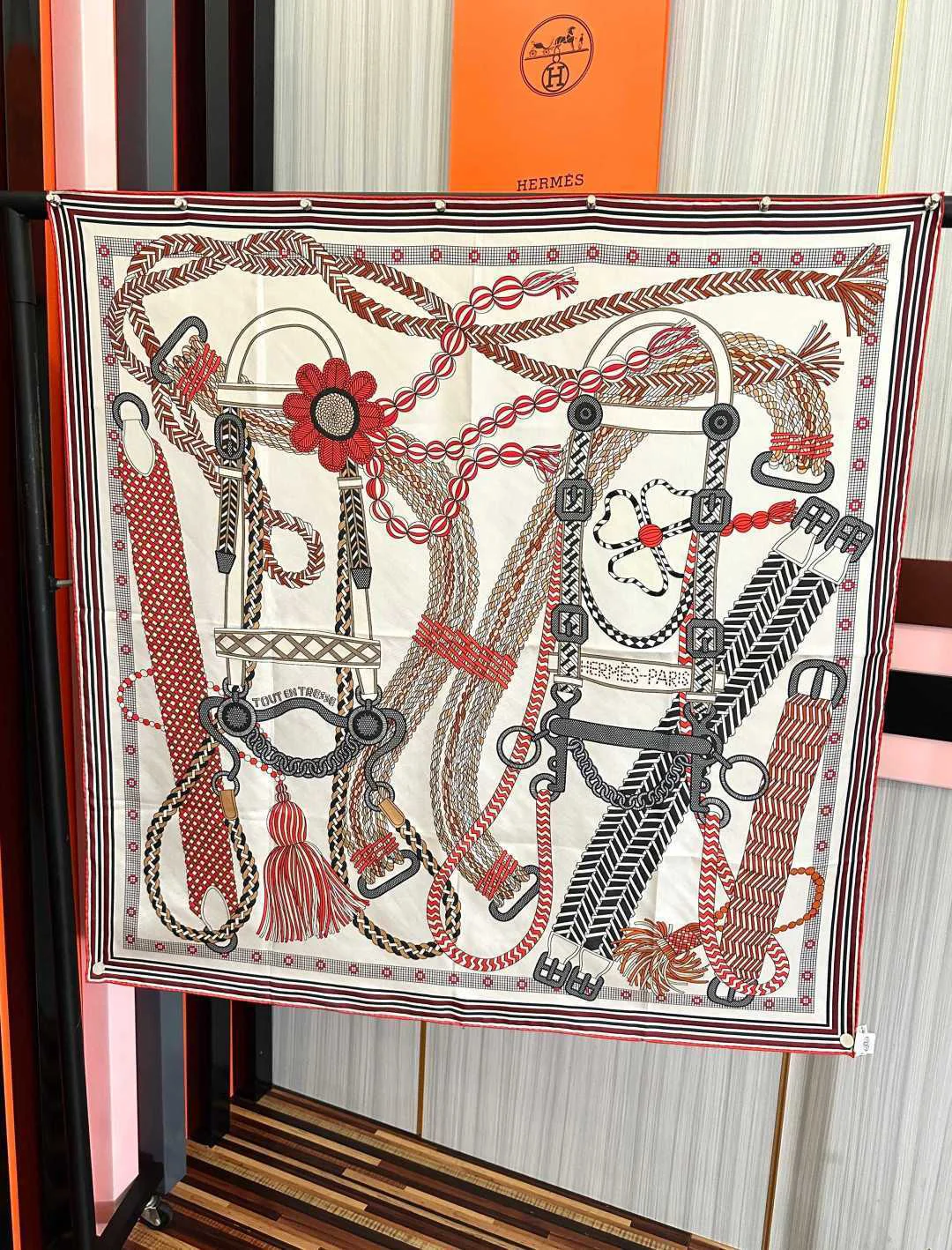 HERMES Scarves Silk Cream-Red-Black 90X90 A3010073016 - Image 9