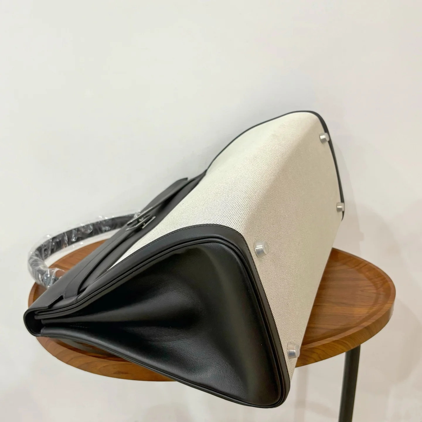 HERMES Top Handle Bags Black-White A85010062382 - Image 5